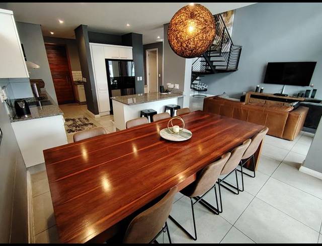 3 BEDROOM APARTMENT FOR SALE IN UMHLANGA CENTRAL